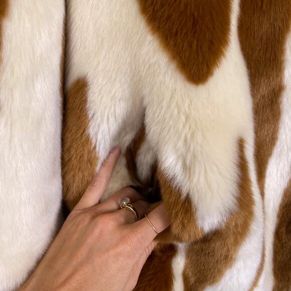 JAKKE Rita Faux Fur Coat in Chestnut Tiger Print 4 - Picture 7 of 9